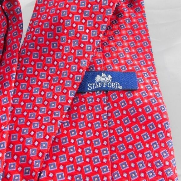 Stafford Red Geometric Silk Necktie - Picture 3 of 3